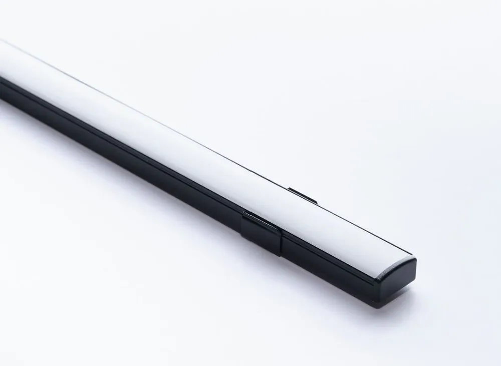 Korkea Laatu LED-asennuslista FTLIGHT Regular läpikuultava kansi 2000x17x8mm eri värejä